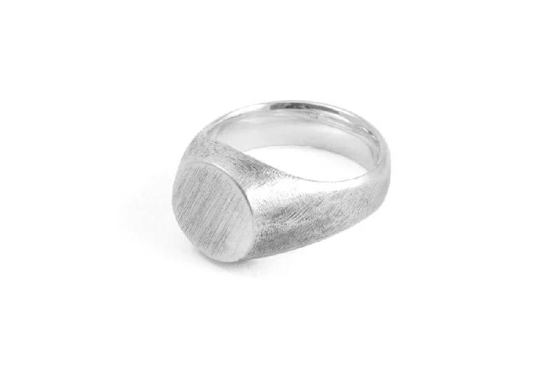 Exclusive Jewelry Bundles At Discounted Rates #009 - Signet Ring Circle