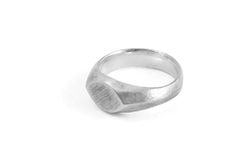 Personalized Jewelry Sale – Unique Pieces At Great Prices #011 - Signet Ring Eye