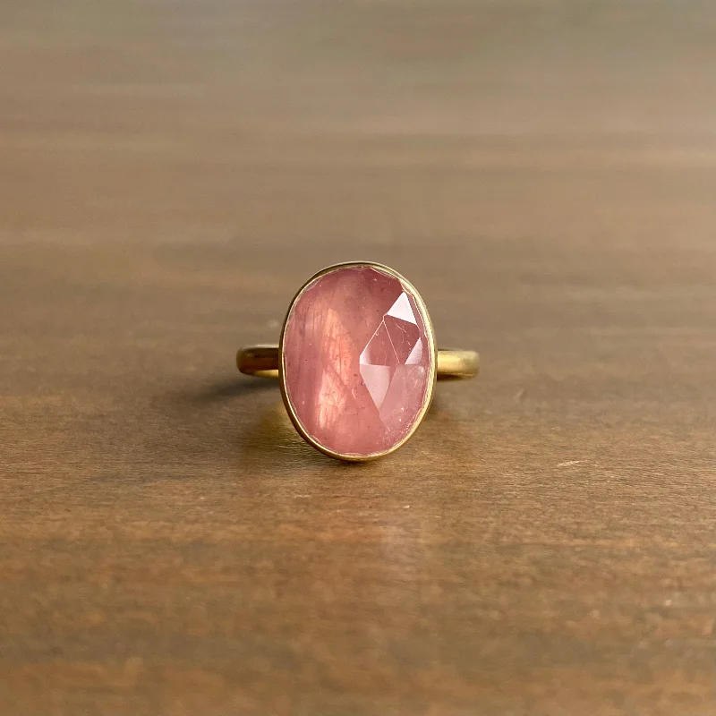 Grab Your Favorite Jewelry At The Lowest Prices Oval Peachy Pink Sapphire Ring