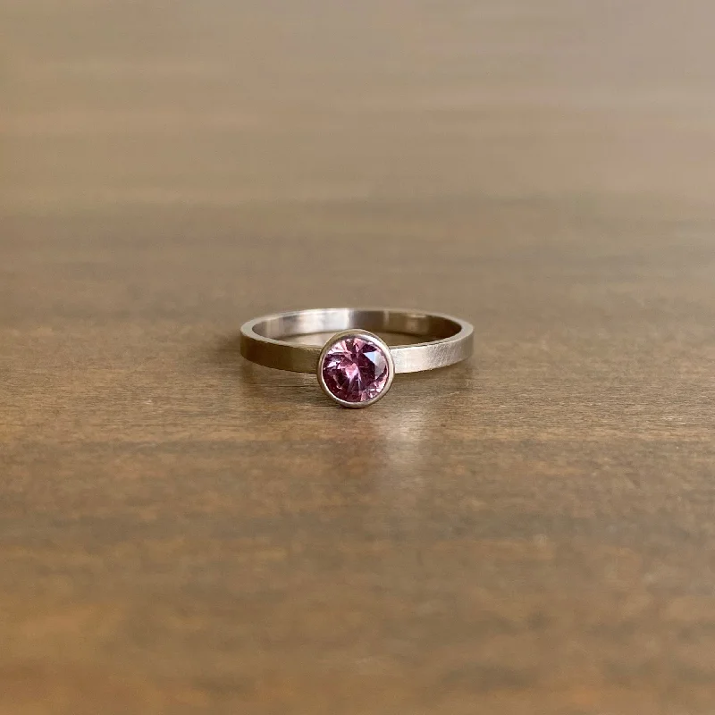 Timeless Elegance, Temporary Discounts – Act Fast Pink Sapphire White Gold Stacking Ring Timeless Elegance, Temporary Discounts – Act Fast Pink Sapphire White Gold Stacking Ring
