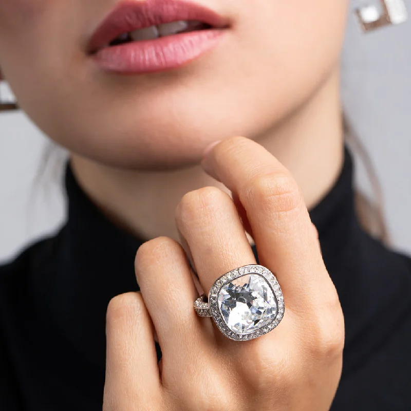 Trendy Minimalist Jewelry For Everyday Wear Silver and Crystal Stone Ring
