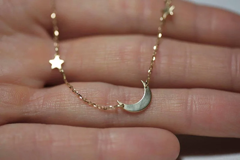 Best Jewelry Sale Prices – Limited-Time Offer Crescent Moon Necklace, 14K Gold Mom Necklace Best Jewelry Sale Prices – Limited-Time Offer Crescent Moon Necklace, 14K Gold Mom Necklace