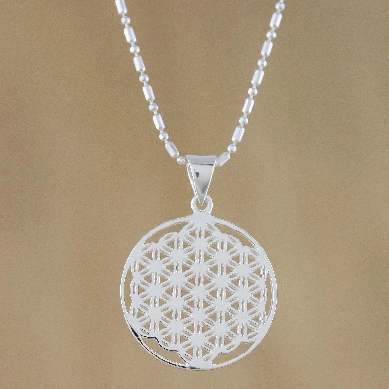 High-End Jewelry, Now More Affordable Than Ever Dazzling Circle Sterling Silver Circular Pendant Necklace form Thailand High-End Jewelry, Now More Affordable Than Ever Dazzling Circle Sterling Silver Circular Pendant Necklace form Thailand