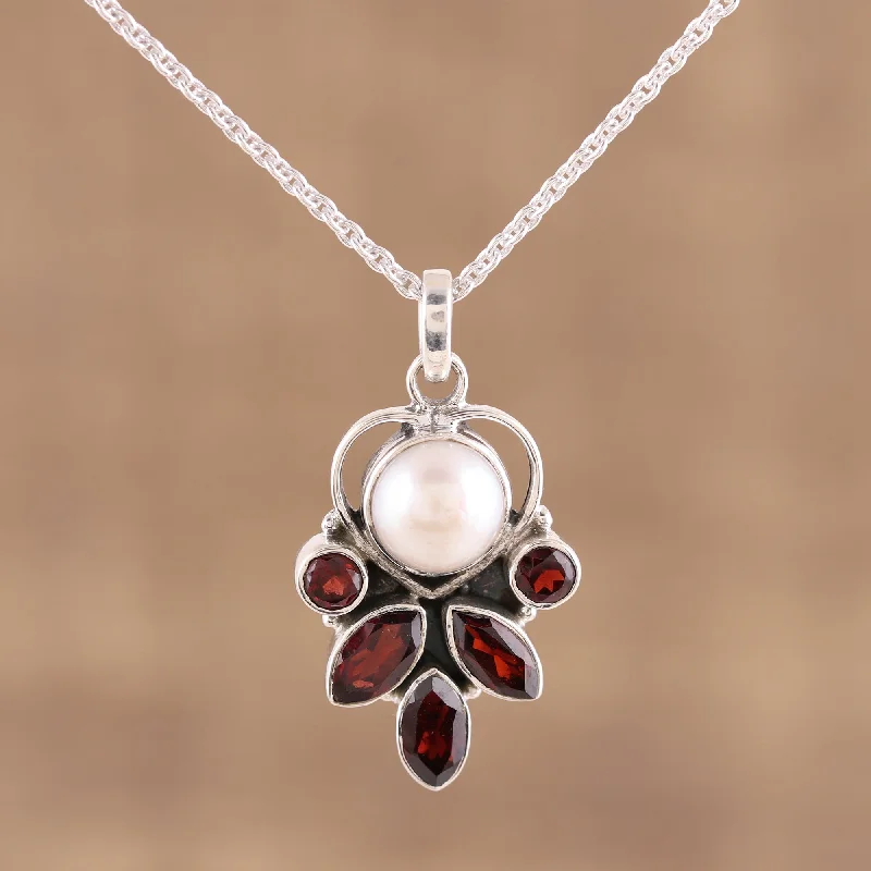 Luxury Meets Affordability – Jewelry Sale Live Now Eternal Ecstasy 925 Sterling Silver Faceted Red Garnet Pendant Necklace Luxury Meets Affordability – Jewelry Sale Live Now Eternal Ecstasy 925 Sterling Silver Faceted Red Garnet Pendant Necklace