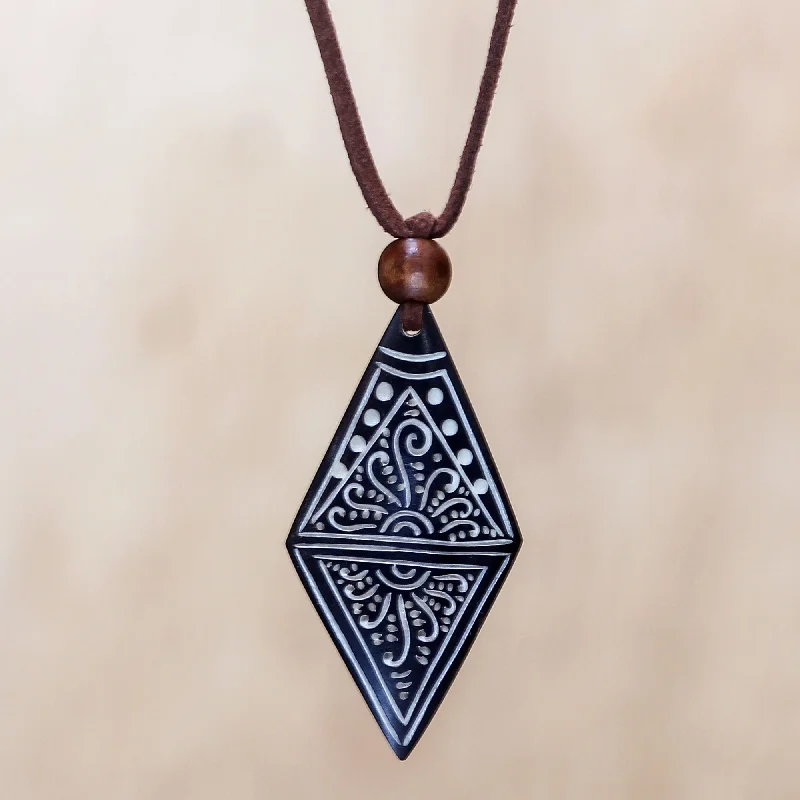 Elegant Jewelry At Unbeatable Offers – Shop Before It's Gone Ethnic Elite Handcrafted Cow Bone Pendant Necklace Elegant Jewelry At Unbeatable Offers – Shop Before It's Gone Ethnic Elite Handcrafted Cow Bone Pendant Necklace
