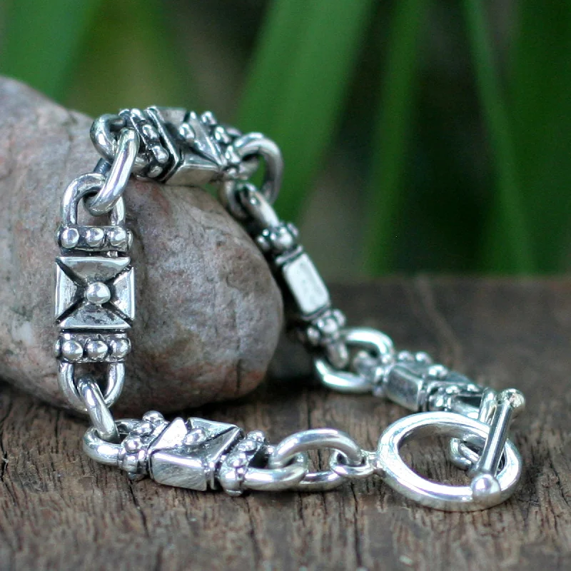 The Perfect Jewelry Piece At The Perfect Price Lock and Key Sterling Silver Bracelet The Perfect Jewelry Piece At The Perfect Price Lock and Key Sterling Silver Bracelet