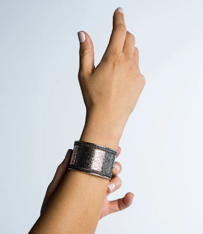 Best Jewelry Sale – Shop Exclusive Designs Now Metal Impression Cuff