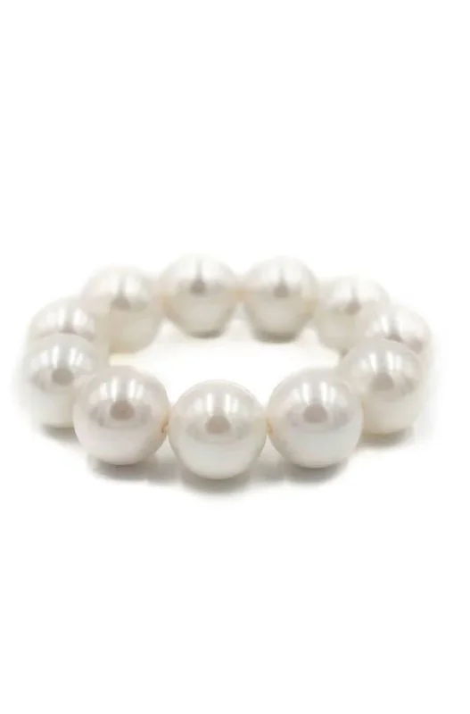 Timeless Jewelry Styles At Wallet-Friendly Prices Women's Betsy Bracelet In White Pearl Timeless Jewelry Styles At Wallet-Friendly Prices Women's Betsy Bracelet In White Pearl
