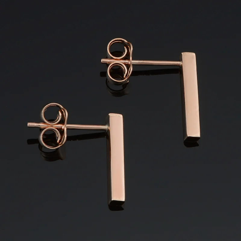 Don't Miss These Dazzling Jewelry Discounts 10k Rose Gold Bar Earrings