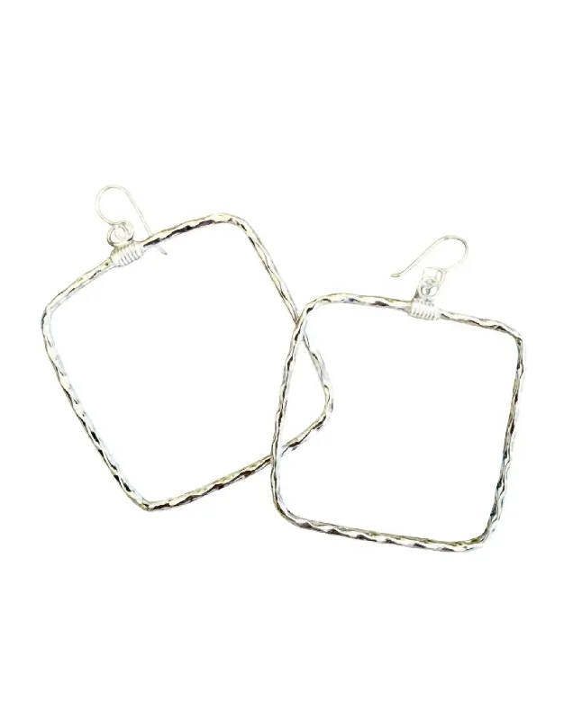 Luxury Jewelry Sale – Elegant Styles At Unbeatable Prices Women's Hammered Square Hoops Earrings In Silver Luxury Jewelry Sale – Elegant Styles At Unbeatable Prices Women's Hammered Square Hoops Earrings In Silver