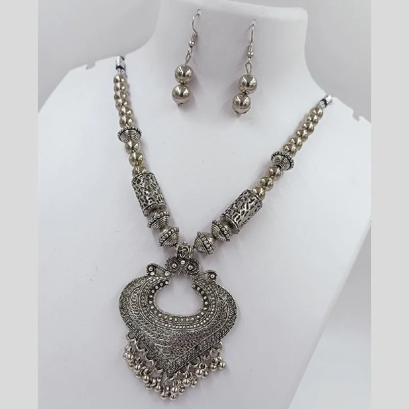 Premium Jewelry, Premium Discounts – Act Fast Kavita Art Oxidised Plated Necklace Set