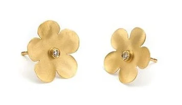 Affordable Luxury Jewelry – Style At A Great Price Flower Stud Gold Earrings
