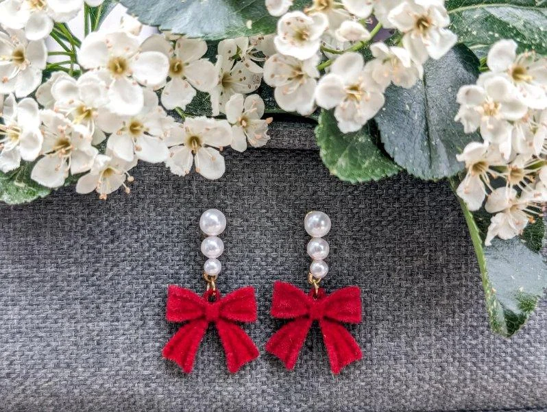Affordable Elegance – Special Jewelry Sale Now Live Beautiful Red Bow and Pearl Earrings Affordable Elegance – Special Jewelry Sale Now Live Beautiful Red Bow and Pearl Earrings