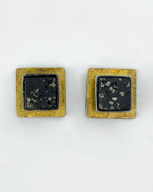Limited-Time Offer On Elegant Jewelry Pieces Biba Schutz Square with Gold and Mica Earrings Limited-Time Offer On Elegant Jewelry Pieces Biba Schutz Square with Gold and Mica Earrings
