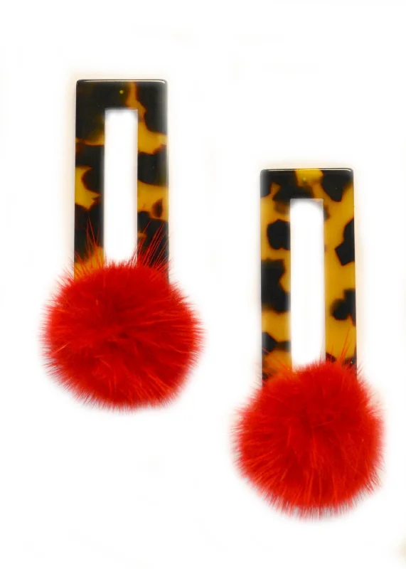 Elevate Your Outfit With Discounted Statement Jewelry Lenni⎜Classic Tortoise Resin