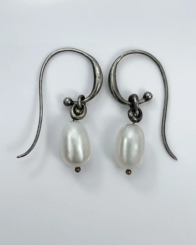 Timeless Elegance At Unbelievable Discounts Ten Thousand Things Large White Pearl Earrings Timeless Elegance At Unbelievable Discounts Ten Thousand Things Large White Pearl Earrings