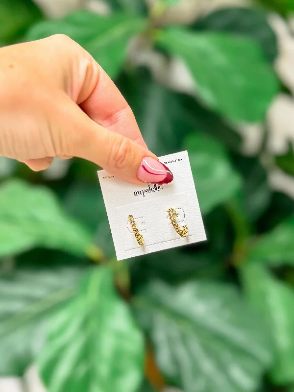 Best-Selling Jewelry Styles Now At Exclusive Discounts The Classic Mini Hoop Earrings - Gold Best-Selling Jewelry Styles Now At Exclusive Discounts The Classic Mini Hoop Earrings - Gold