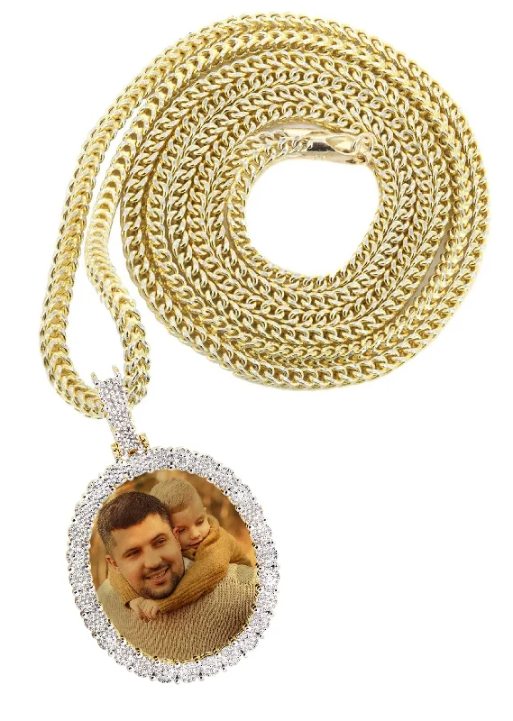 Holiday Jewelry Sale – Perfect Gifts At Great Prices 10K Yellow Gold Medium Diamond Oval Picture Pendant Necklace | Appx. 19 Grams Holiday Jewelry Sale – Perfect Gifts At Great Prices 10K Yellow Gold Medium Diamond Oval Picture Pendant Necklace | Appx. 19 Grams