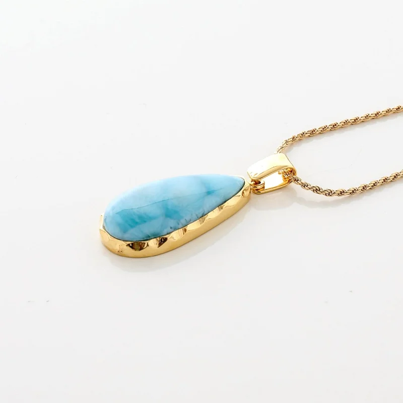 High-End Sparkle, Low-End Prices – Shop Now Gold Vermeil Clea Pendant