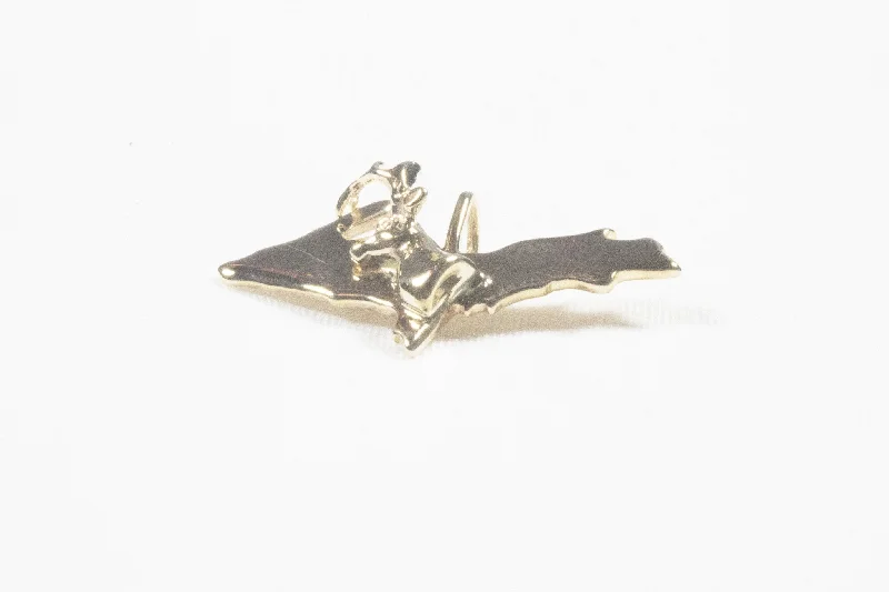 Upgrade Your Collection With Our Limited-Time Jewelry Sale Yellow Gold Upper Peninsula Pendant with Buck