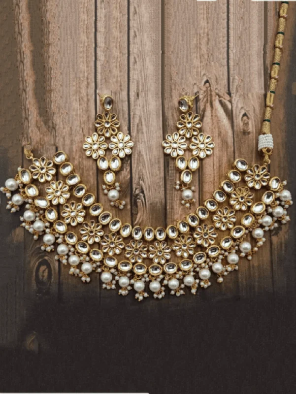 Once-A-Year Jewelry Deals – Shop Before They’Re Gone Flower Motif Kundan Necklace Set Once-A-Year Jewelry Deals – Shop Before They’Re Gone Flower Motif Kundan Necklace Set